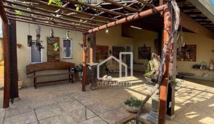 Casa com 3 dormitórios à venda, 190 m² por R$ 580.000 - Jardim Holanda - Uberlândia/MG