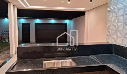 Casa com 3 dormitórios à venda, 150 m² por R$ 880.000 - Jardim Europa - Uberlândia/MG