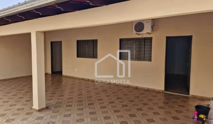 Casa com 3 dormitórios à venda, 144 m² por R$ 650.000,00 - Nova Uberlândia - Uberlândia/MG