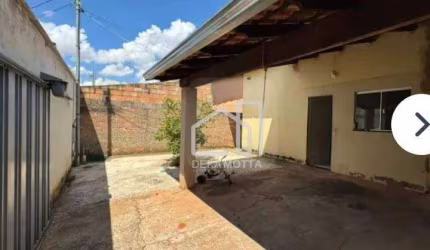 Casa com 2 dormitórios à venda, 76 m² por R$ 365.000 - Jardim Europa - Uberlândia/MG