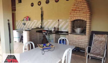 Casa à venda, 3 quartos, 2 vagas, Residencial Vale das Nogueiras - Americana/SP