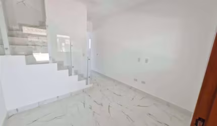 EXCELENTE SOBRADO DE CONDOMÍNIO COM 2 DORMITÓRIOS NO BAIRRO MARACANÃ!