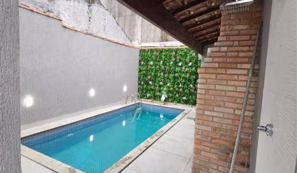 EXCELENTE CASA COM 2 DORMITÓRIOS NO BAIRRO VILA MIRIM EM PRAIA GRANDE!