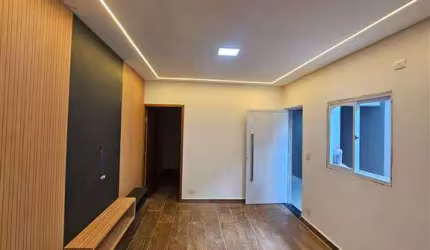 LINDA CASA GEMINADA COM 2 DORMITÓRIOS NO BAIRRO VILA ASSUNÇÃO!