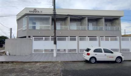 Excelente sobrado de condomínio com 02 suítes, sacada e quintal privativo na Vila Caiçara