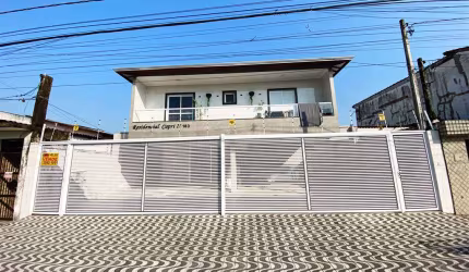 Excelente sobrado de condomínio com 02 dormitórios, 01 vaga de garagem, com pagamento facilitado na seguinte: R$ 55.000,00 de entrada e 356 parcelas de R$ 1.800,00 - imóvel financiado pela Caixa Econô
