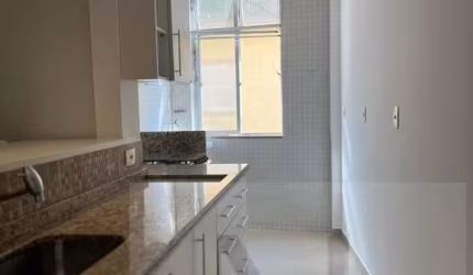 Apartamento para Locação em Petrópolis, Centro, 1 dormitório, 1 banheiro, 1 vaga