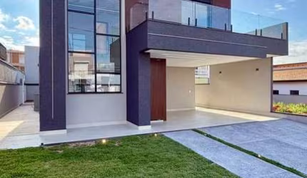 SOBRADO MODERNO COM 3 SUÍTES E PISCINA ,  LOCALIZADO NO GRANVILLE