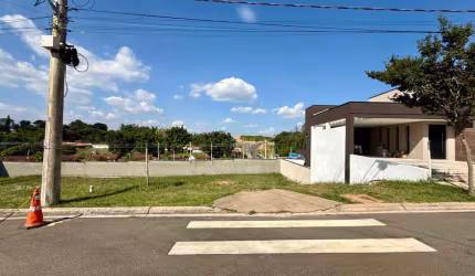 Terreno em declive , sem vizinhos de fundos , no Granville