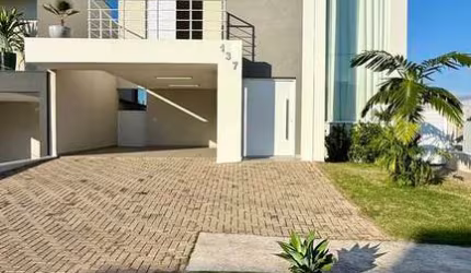 SOBRADO COM 3 PAVIMENTOS, 4 DORMITÓRIOS,  PISCINA AQUECIDA, GRANVILLE