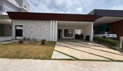 CASA TÉRREA REPLETA DE PLANEJADOS E COM QUINTAL PRIVATIVO, GRANVILLE