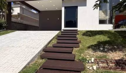 Sobrado Novo com 3 dormitórios e amplo quintal Gramado, Ibiaram 1
