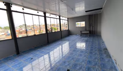 Barracão / Galpão / Depósito para alugar no Jardim São Francisco, Guarulhos  por R$ 4.900