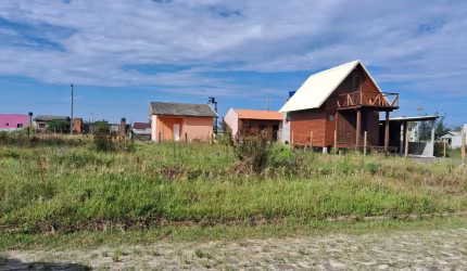 TERRENO BEM LOCALIZADO – SANTA HELENA, BALNEÁRIO ARROIO DO SILVA SC