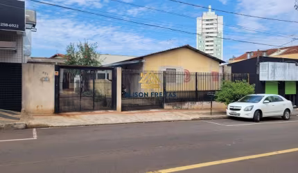 Terreno com 445 m2 e 17 metro de frente no  Centro de Ibiporã/PR