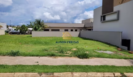 Terreno no Condomínio Royal Boulevard em  Ibiporã/PR
