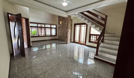 Casa de Luxo em Caçapava-SP!