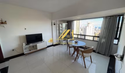 Apartamento 2 quartos, 1 suíte, na melhor localização da Graça, em plena Av. Euclides da Cunha. Andar alto, super ventilado, nascente com vista mar.