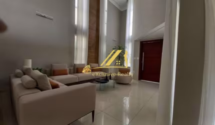 Alphaville Litoral Norte 1: Casa linda, finamente decorada e mobiliada, com 345m2 de área construída. 4 suítes, sendo 2 com closet. Porteira fechada.