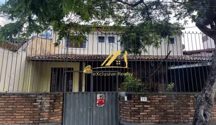 Alugamos casa com 280m2 de área Construída, na Pituba, pertinho do Tatu Bola. Ótimo espaço para instalar o seu negócio.