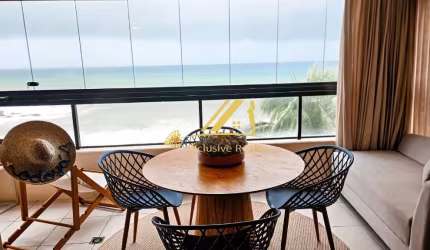 Apartamento 2 quartos finamente decorado e mobiliado frente mar. Edf. Terrazzo Rio Vermelho. Nascente total, na Praia do Buracão! 1 vaga de garagem