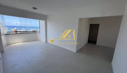 Apartamento 3 quartos, 1 suíte vista mar, andar alto, na Pituba. 116m2. Condo Costa do Sol. Recém reformado, com armários novos, 2 vagas soltas.