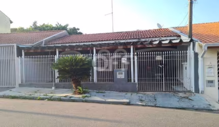 Casa com 2 quartos à venda na Rua Júlio Soares Motta, 92, Jardim Santa Amália, Campinas, 190 m2 por R$ 450.000