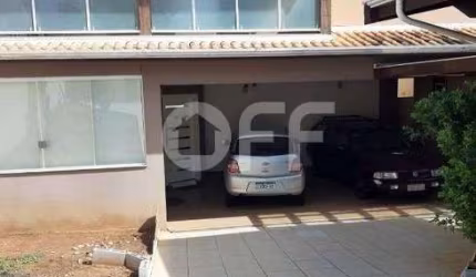 Casa com 3 quartos à venda na Avenida Padre Gaspar Bertoni, 151, Jardim do Vovô, Campinas, 217 m2 por R$ 950.000