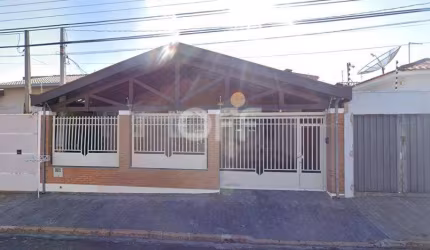 Casa com 3 quartos à venda na Rua Araçoiaba da Serra, 1080, Cidade Jardim, Campinas, 224 m2 por R$ 810.000