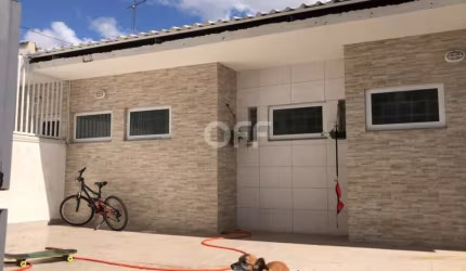 Casa com 3 quartos à venda na Avenida José Fonseca Arruda, 665, Jardim dos Oliveiras, Campinas, 263 m2 por R$ 800.000