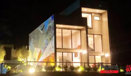 CASA EM CONDOMINIO NA GRANJA VIANA À VENDA COM 125m² E 02 VAGAS DE GARAGEM