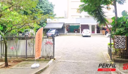 TERRENO COMERCIAL DE 36M² NO CENTRO COMERCIAL DO CONDOMÍNIO CASTANHEIRAS