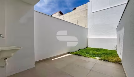 Casa com 2 quartos à venda na Rua São João do Oriente, 1, Santa Branca, Belo Horizonte por R$ 529.000