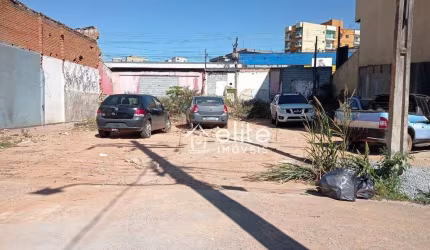 Terreno à venda, 630 m² por R$ 2.500.000 - Caetetuba - Atibaia/SP