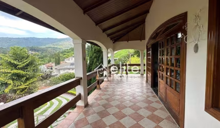 Casa com 6 dormitórios à venda, 834 m² por R$ 5.980.000,00 - Condomínio Flamboyant - Atibaia/SP