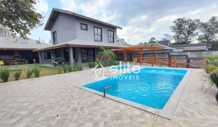 Casa com 3 dormitórios à venda, 257 m² por R$ 1.580.000 - Marmeleiro - Atibaia/SP