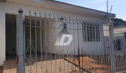 Casa com 3 quartos à venda na Rua Roberto Simonsen, 155, Jardim Bela Vista, Campinas, 188 m2 por R$ 600.000