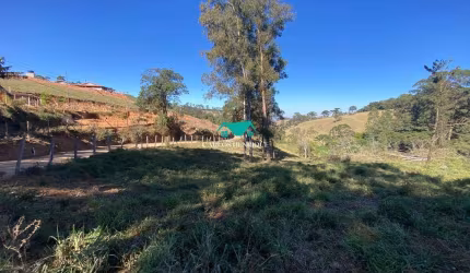 Terreno à Venda com 30.000 m² por R$ 400.000