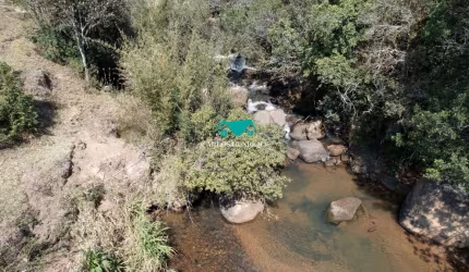 Terreno à Venda com por R$ 870.000