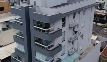venha morar nesse maravilhoso apartamento em picaras