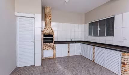 Casa com 3 Quartos e 2 banheiro à Venda, 136m²Demarchi - São Bernardo do Campo, São Paulo