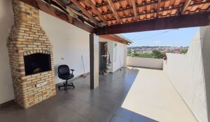 Casa com 3 Quartos e 2 banheiro à Venda, 130m²Suzano, São Paulo