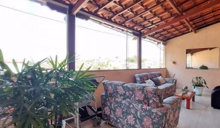 Jardim Mangalot - São Paulo - Casa 3 Quartos com 1 Suíte, 2 Vagas