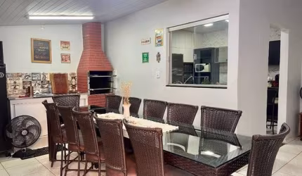 Casa com 3 Quartos e 2 banheiro à Venda, 133m²Jandira, São Paulo