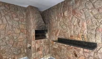 Casa com 3 Quartos e 2 banheiro à Venda, 133m²Valinhos, São Paulo