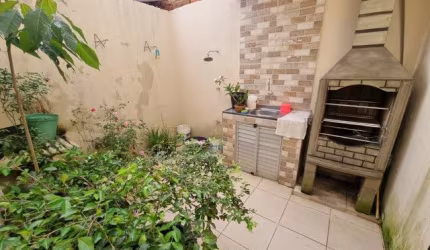 Casa com 3 Quartos e 2 banheiro à Venda, 132m²Taboão da Serra, São Paulo