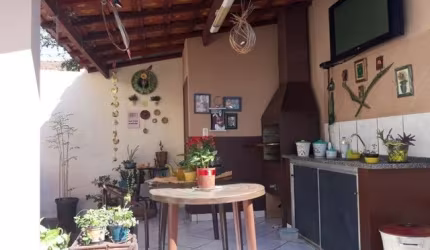 Casa com 3 Quartos e 2 banheiro à Venda, 135m²ila Amorim - Suzano, São Paulo