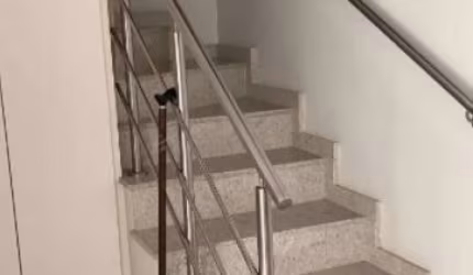 Linda casa com 3 quartos sendo 1 suite, 2 vagas - Vila Bocaina - Maua