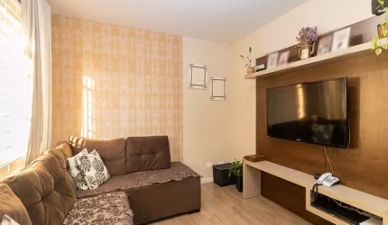 Casa com 3 Quartos e 2 banheiro à Venda, 138m²Parque Peruche - São Paulo,