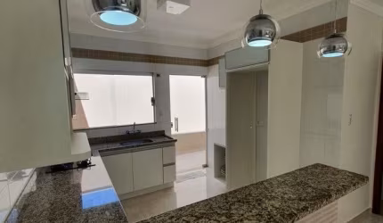 Casa com 3 Quartos e 2 banheiro à Venda, 137m²Vila Maria Baixa - São Paulo